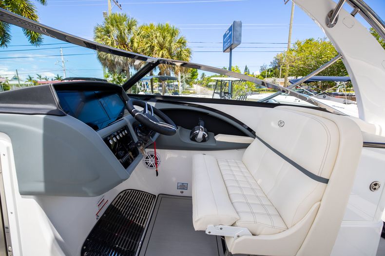 Thumbnail 23 for New 2022 Cobalt 30SC boat for sale in West Palm Beach, FL