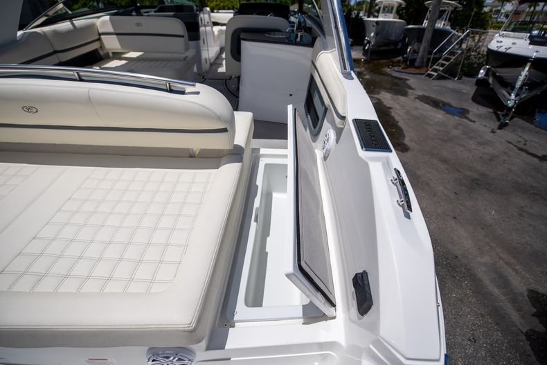 Thumbnail 11 for New 2022 Cobalt 30SC boat for sale in West Palm Beach, FL