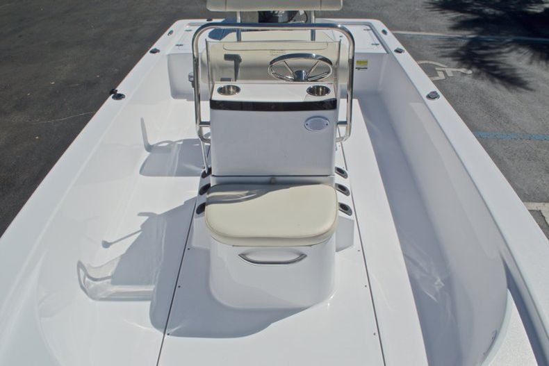 Thumbnail 25 for New 2017 Sportsman 20 Island Bay boat for sale in West Palm Beach, FL