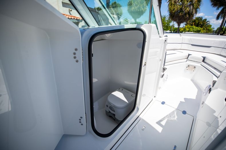 Thumbnail 21 for New 2022 Blackfin 232DC boat for sale in West Palm Beach, FL