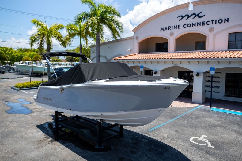 Thumbnail 40 for New 2022 Blackfin 232DC boat for sale in West Palm Beach, FL