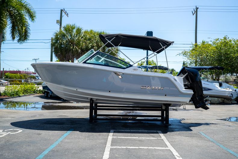 Thumbnail 4 for New 2022 Blackfin 232DC boat for sale in West Palm Beach, FL