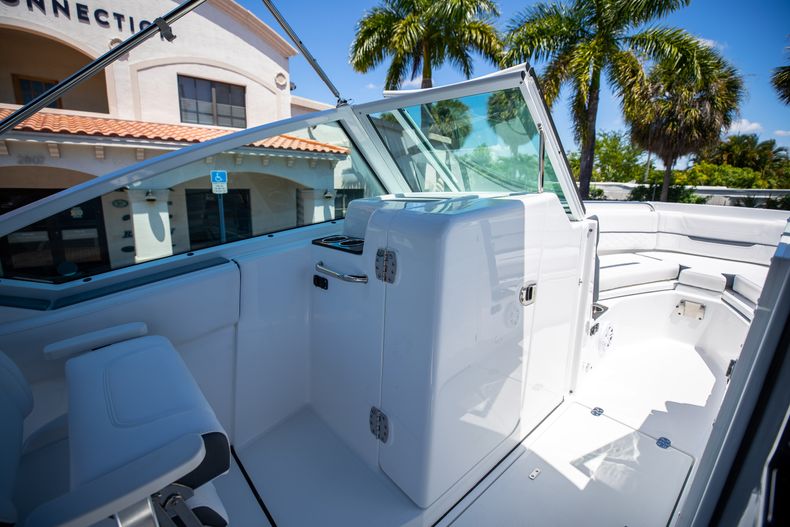 Thumbnail 20 for New 2022 Blackfin 232DC boat for sale in West Palm Beach, FL