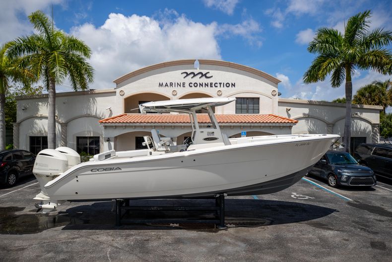 Used 2021 Cobia 280 cc boat for sale in West Palm Beach, FL