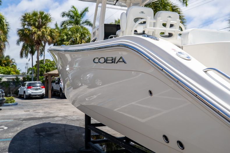 Thumbnail 8 for Used 2021 Cobia 280 cc boat for sale in West Palm Beach, FL