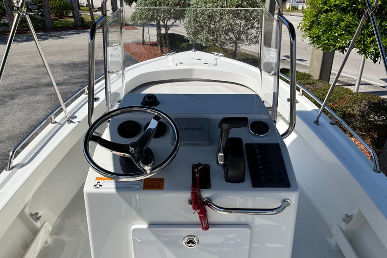 Thumbnail 10 for Used 2016 PARKER 1801 boat for sale in Vero Beach, FL
