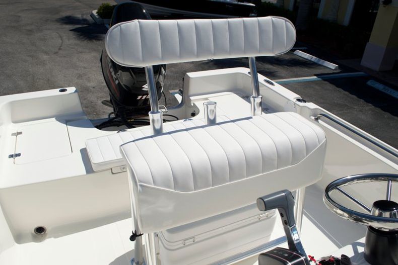 Thumbnail 16 for New 2014 Bulls Bay 2000 Bay Boat boat for sale in Miami, FL