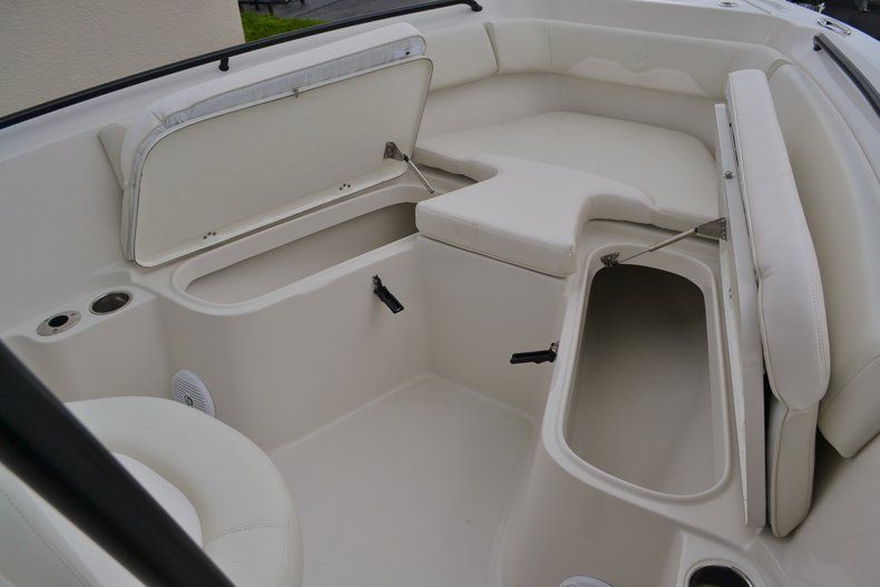 Thumbnail 27 for New 2015 Sailfish 220 CC Center Console boat for sale in West Palm Beach, FL