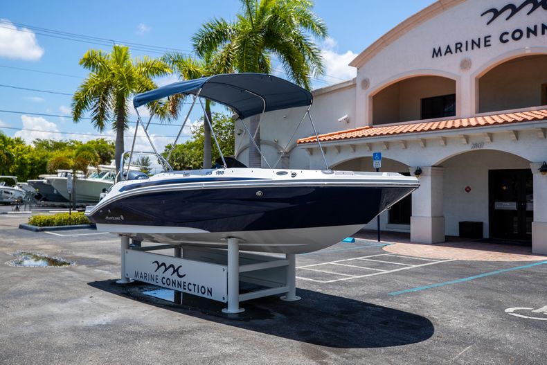 Thumbnail 1 for New 2022 Hurricane SunDeck Sport OB SS 185 OB boat for sale in West Palm Beach, FL