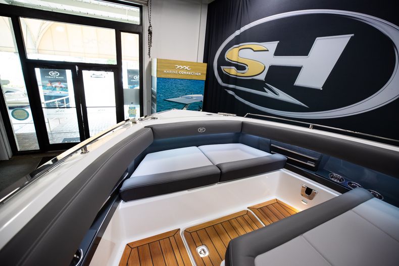 Thumbnail 64 for New 2022 Cobalt A29 boat for sale in West Palm Beach, FL