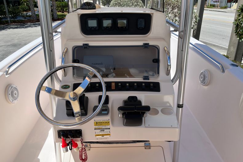 Thumbnail 13 for Used 2008 Grady White 257 Advance boat for sale in Vero Beach, FL