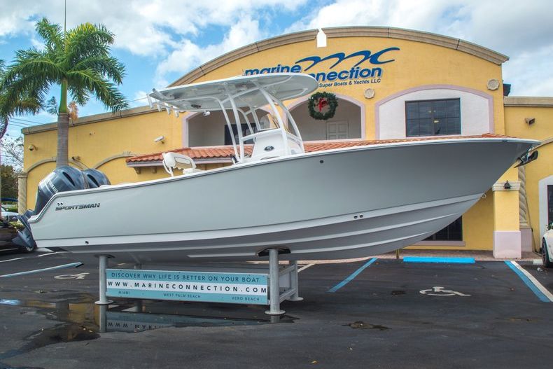 Thumbnail 1 for New 2016 Sportsman Open 252 Center Console boat for sale in Miami, FL