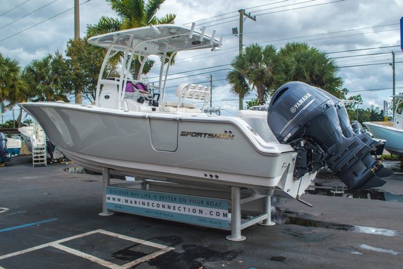 Thumbnail 7 for New 2016 Sportsman Open 252 Center Console boat for sale in Miami, FL