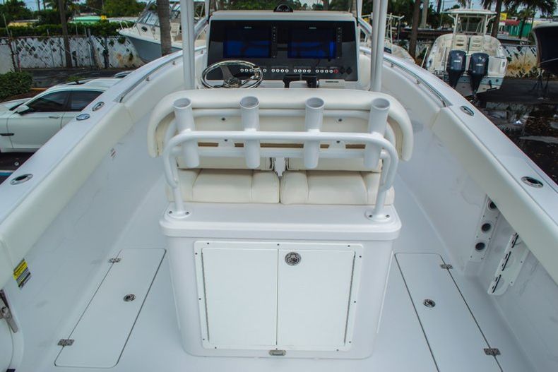 Thumbnail 15 for New 2016 Sportsman Open 252 Center Console boat for sale in Miami, FL