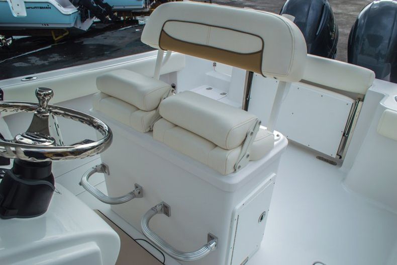 Thumbnail 35 for New 2016 Sportsman Open 252 Center Console boat for sale in Miami, FL