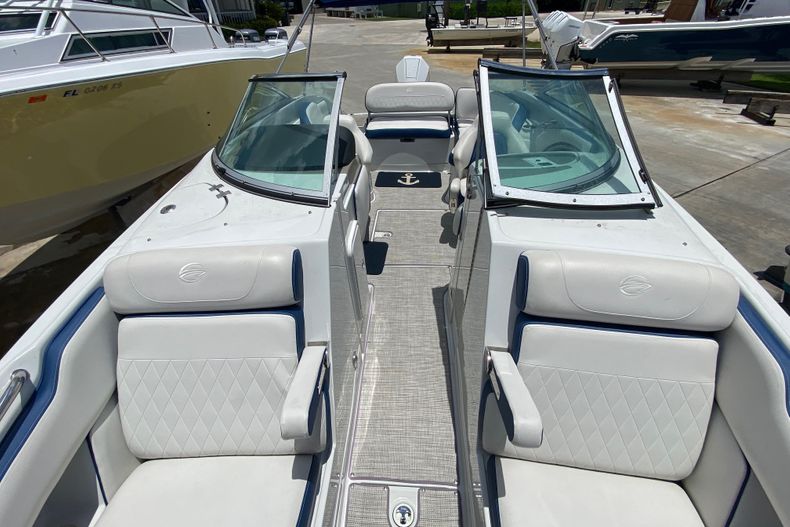 Thumbnail 14 for Used 2021 Crownline E255XS boat for sale in Stuart, FL