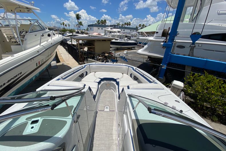 Thumbnail 11 for Used 2021 Crownline E255XS boat for sale in Stuart, FL