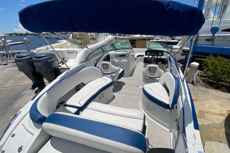 Thumbnail 3 for Used 2021 Crownline E255XS boat for sale in Stuart, FL