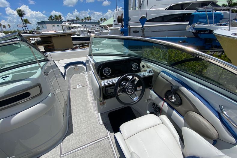 Thumbnail 7 for Used 2021 Crownline E255XS boat for sale in Stuart, FL