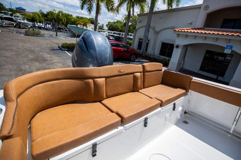 Thumbnail 10 for New 2022 Sea Hunt Ultra 229 boat for sale in West Palm Beach, FL