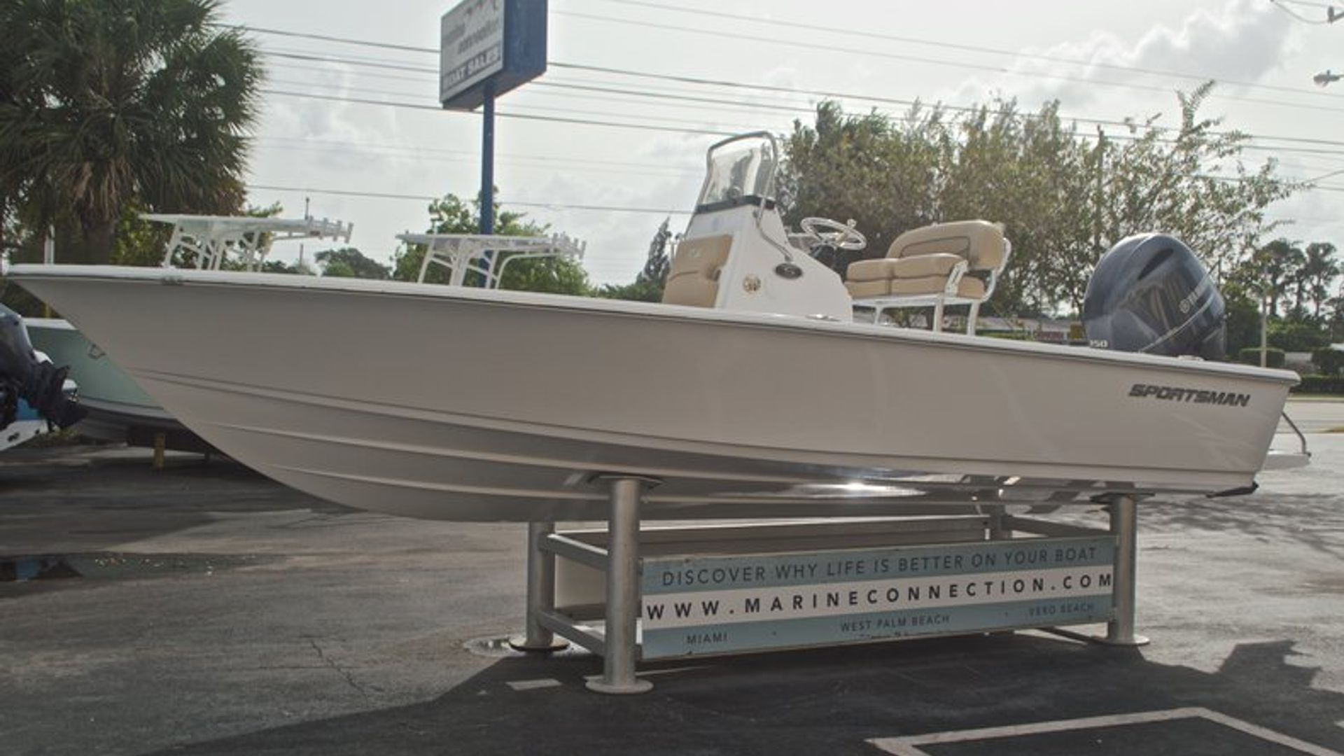 New 2017 Sportsman Masters 207 Bay Boat #A555 image 6