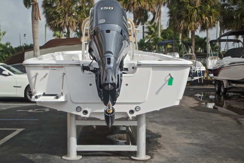 Thumbnail 7 for New 2017 Sportsman Masters 207 Bay Boat boat for sale in Vero Beach, FL
