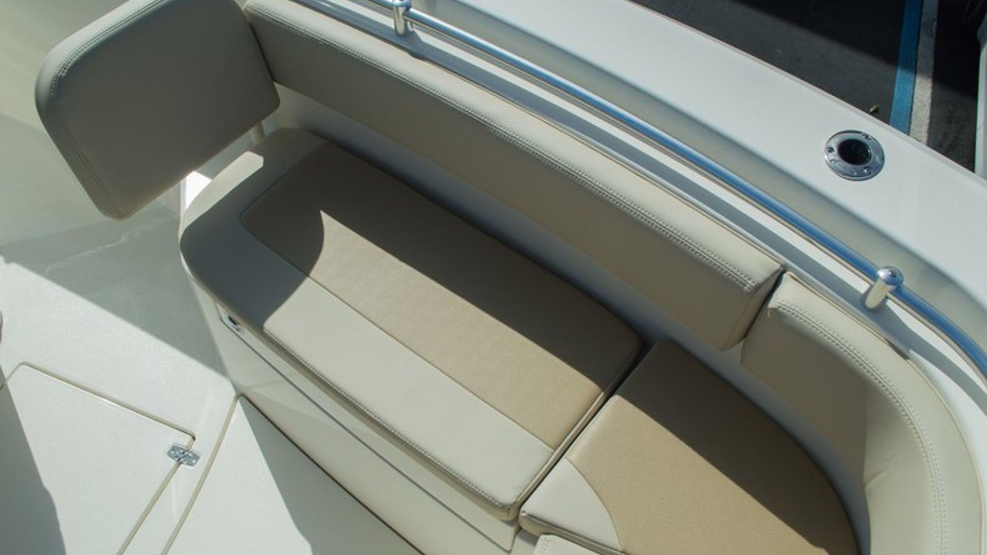 New 2016 Cobia 277 Center Console #W024 image 20