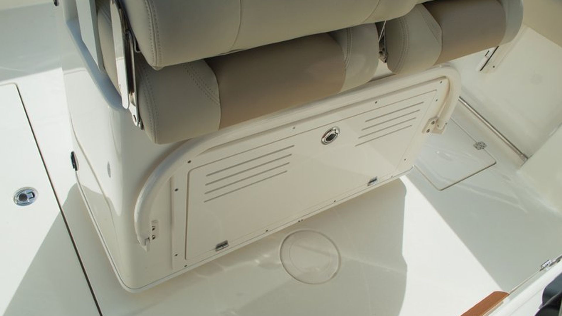 New 2016 Cobia 277 Center Console #W024 image 41