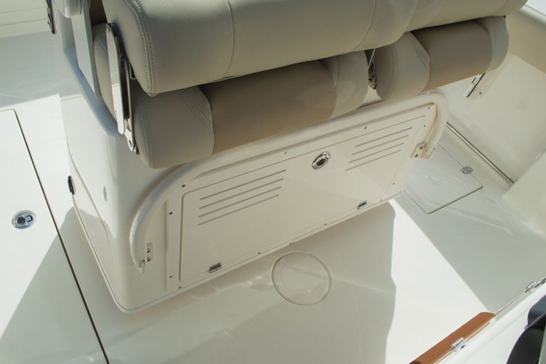 Thumbnail 39 for New 2016 Cobia 277 Center Console boat for sale in West Palm Beach, FL