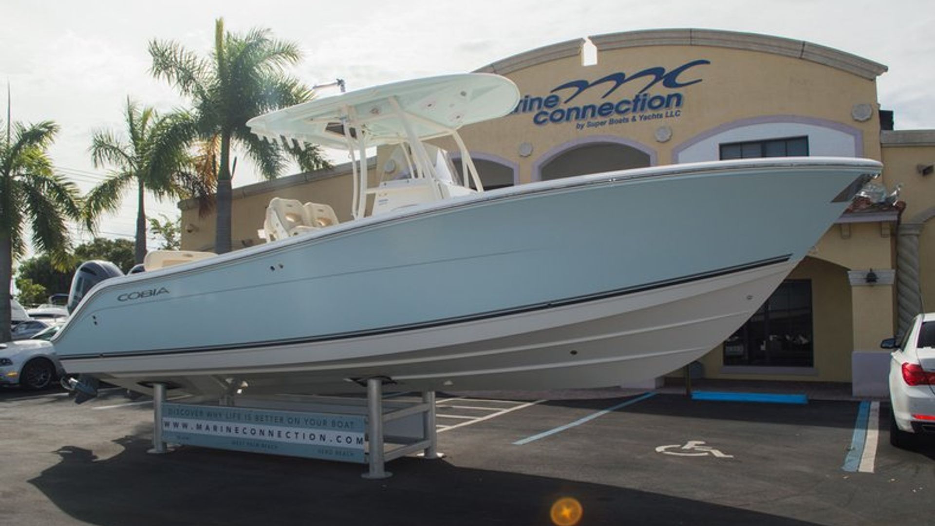 New 2016 Cobia 277 Center Console #W024 image 3