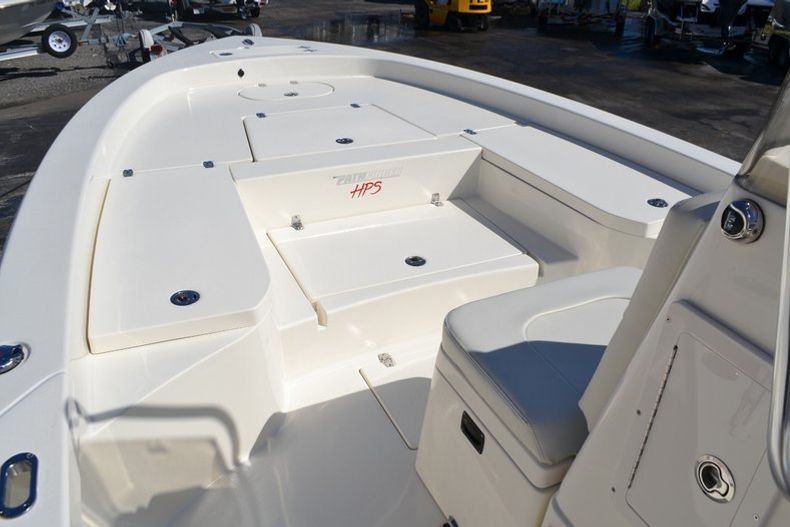 Thumbnail 11 for New 2016 Pathfinder 2600 HPS Bay Boat boat for sale in Vero Beach, FL