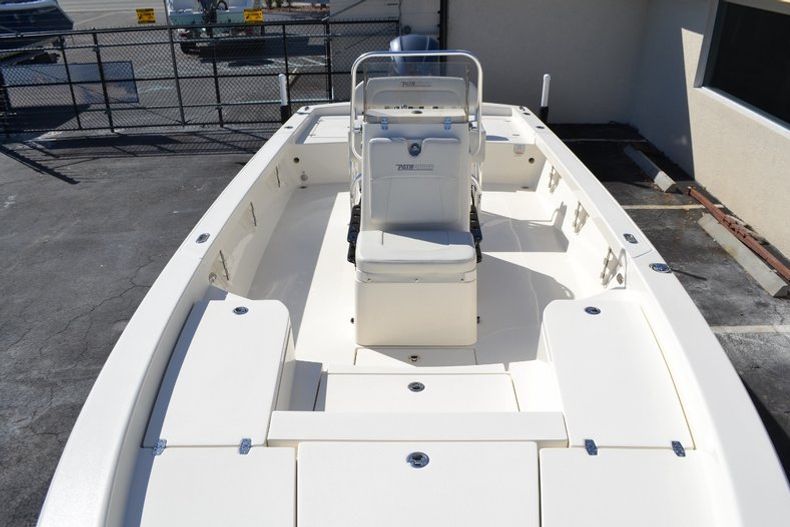 Thumbnail 13 for New 2016 Pathfinder 2600 HPS Bay Boat boat for sale in Vero Beach, FL