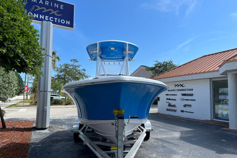 Thumbnail 2 for New 2022 Sea Hunt Ultra 219 boat for sale in Vero Beach, FL