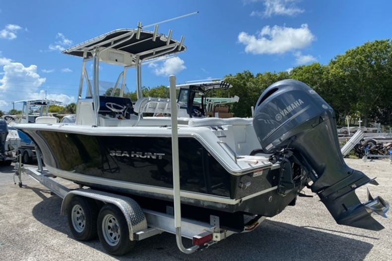Thumbnail 2 for Used 2015 Sea Hunt Ultra 234 boat for sale in West Palm Beach, FL