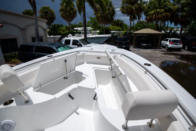 Thumbnail 34 for New 2022 Sea Hunt Ultra 234 boat for sale in Fort Lauderdale, FL