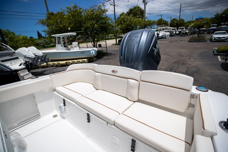 Thumbnail 12 for New 2022 Sea Hunt Ultra 234 boat for sale in Fort Lauderdale, FL