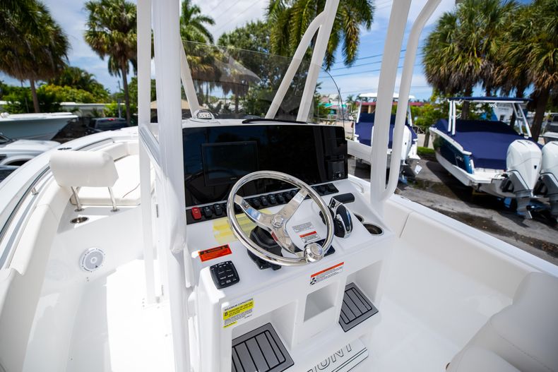Thumbnail 22 for New 2022 Sea Hunt Ultra 234 boat for sale in Fort Lauderdale, FL