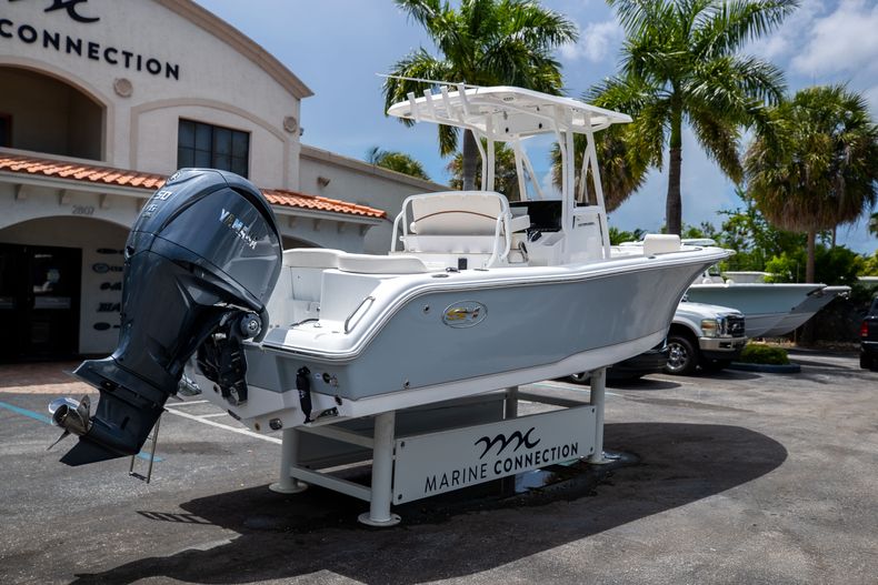 Thumbnail 7 for New 2022 Sea Hunt Ultra 234 boat for sale in Fort Lauderdale, FL