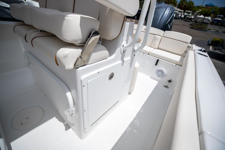 Thumbnail 29 for New 2022 Sea Hunt Ultra 234 boat for sale in Fort Lauderdale, FL