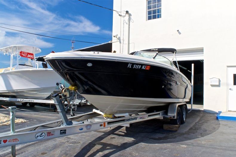 Thumbnail 1 for Used 2006 Sea Ray 220 Select boat for sale in Miami, FL