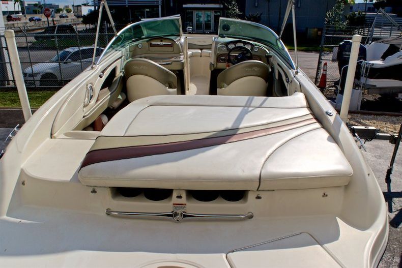 Thumbnail 12 for Used 2006 Sea Ray 220 Select boat for sale in Miami, FL