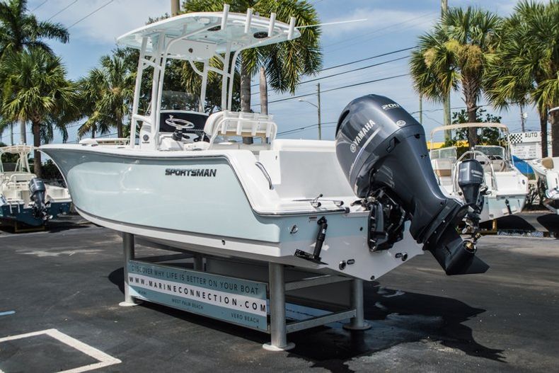Thumbnail 5 for New 2016 Sportsman Open 232 Center Console boat for sale in West Palm Beach, FL