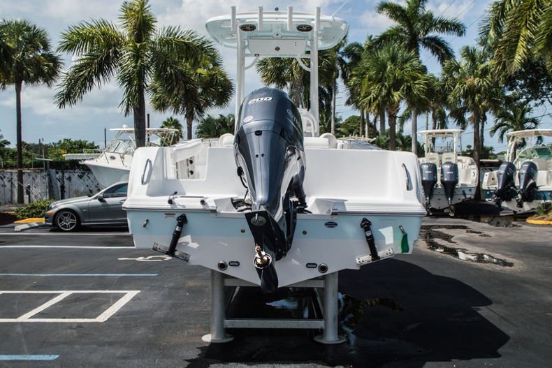 Thumbnail 6 for New 2016 Sportsman Open 232 Center Console boat for sale in West Palm Beach, FL