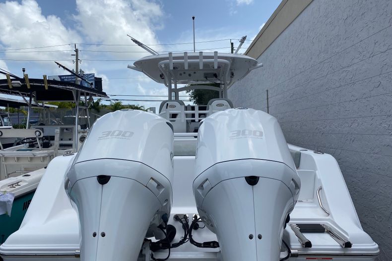 Thumbnail 1 for Used 2019 Sportsman Open 312 Center Console boat for sale in Miami, FL