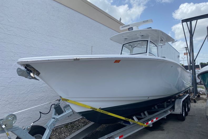 Used 2019 Sportsman Open 312 Center Console boat for sale in Miami, FL