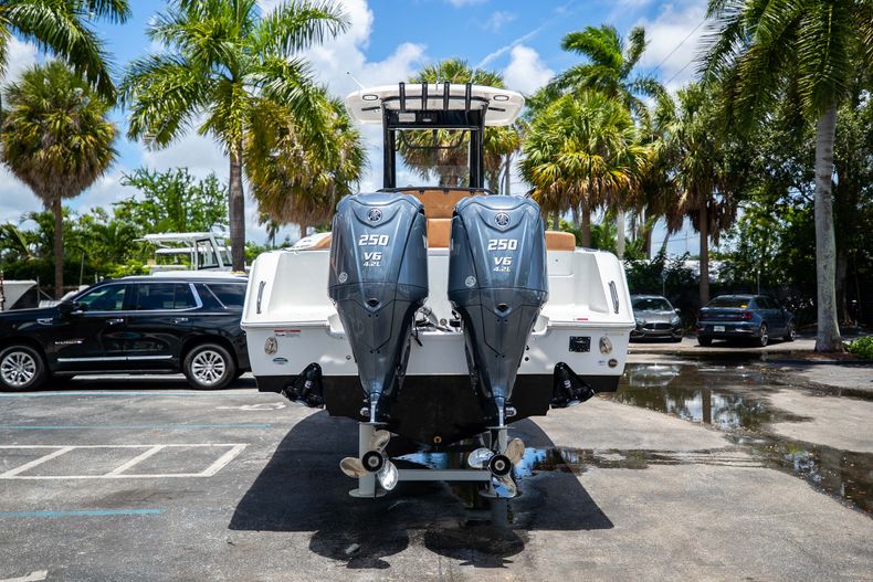 Thumbnail 6 for New 2022 Sea Hunt Gamefish 27 CB boat for sale in West Palm Beach, FL
