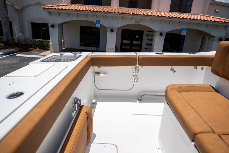 Thumbnail 19 for New 2022 Sea Hunt Gamefish 27 CB boat for sale in West Palm Beach, FL