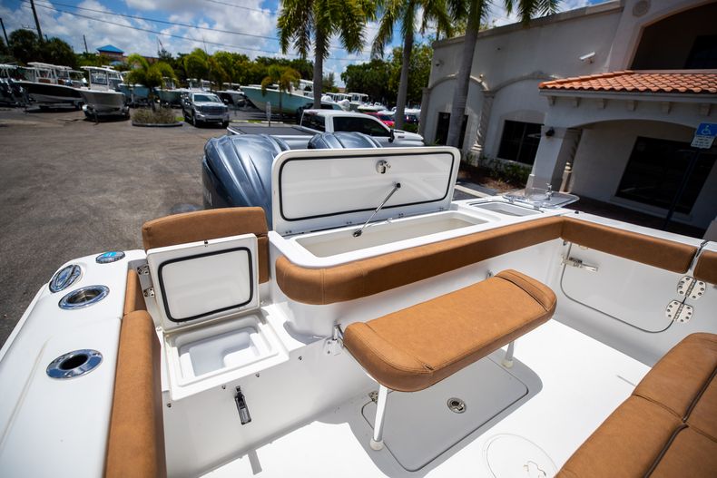 Thumbnail 11 for New 2022 Sea Hunt Gamefish 27 CB boat for sale in West Palm Beach, FL