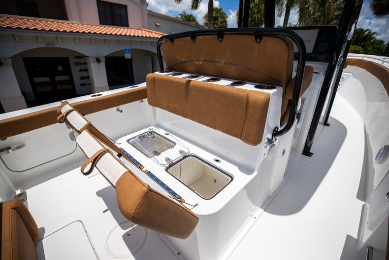 Thumbnail 16 for New 2022 Sea Hunt Gamefish 27 CB boat for sale in West Palm Beach, FL