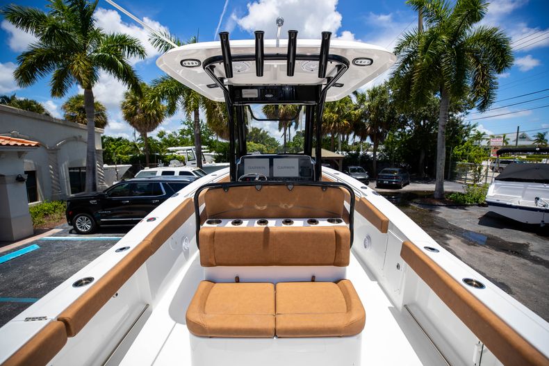 Thumbnail 9 for New 2022 Sea Hunt Gamefish 27 CB boat for sale in West Palm Beach, FL